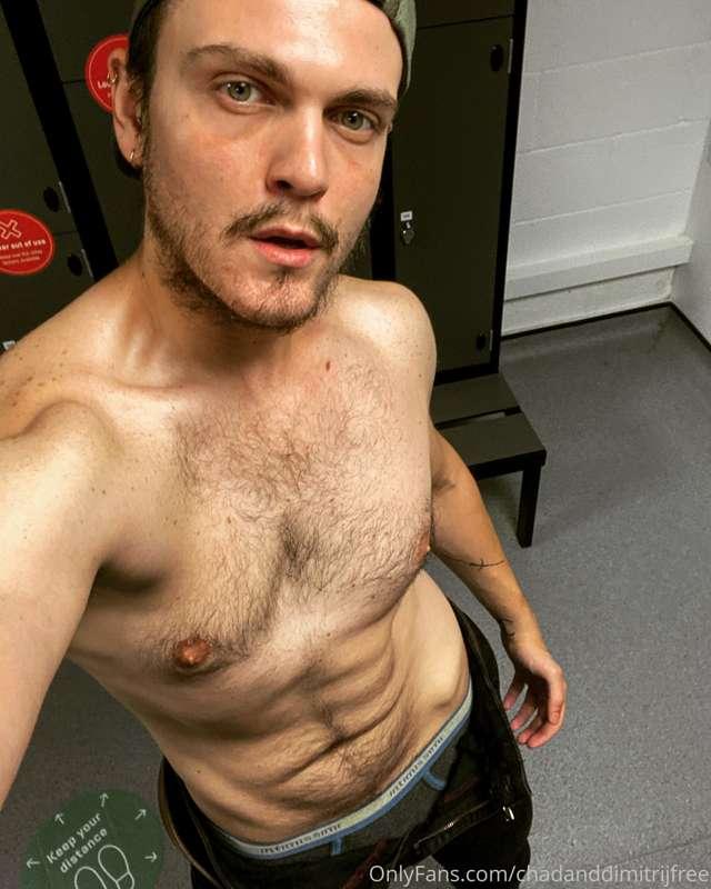 A sweaty Dimitrij after a hard session at the gym. Who else ..