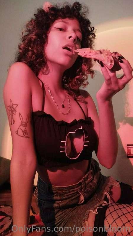 Pizza for dinner and Pussy for dessert is a great combo, jus..