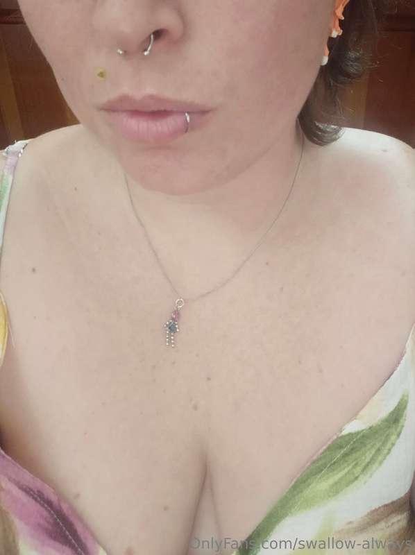 Who's here for Titty Tuesday? Here's a SFW preview... Why no..