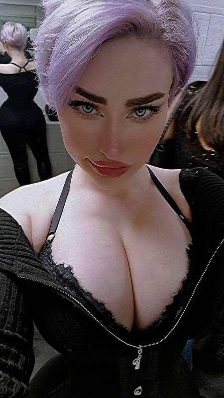 New HOT THINGS are about to "cum" 😋