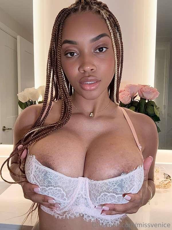 Do I keep teasing… or should I let them fall out? 💋