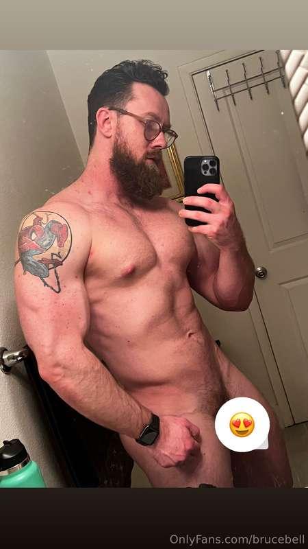 Doing streams all day!! Cum join me for some fun on this fin..