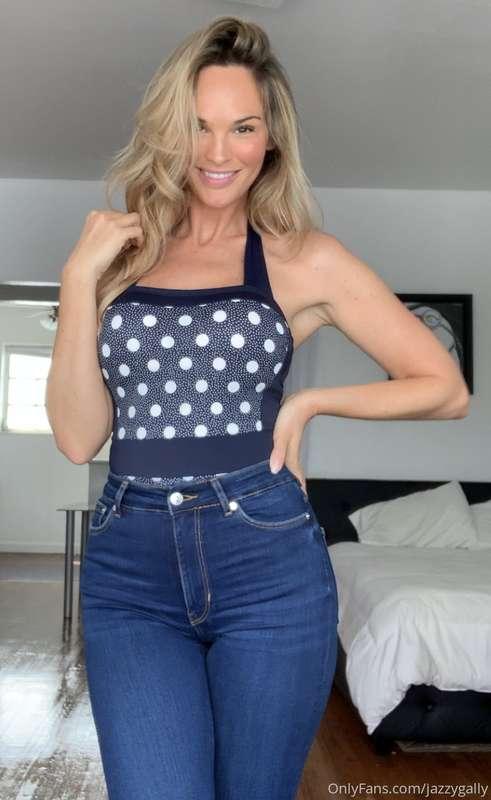 Yay it’s Friday!!! 
Any big plans coming up for the weekend?..