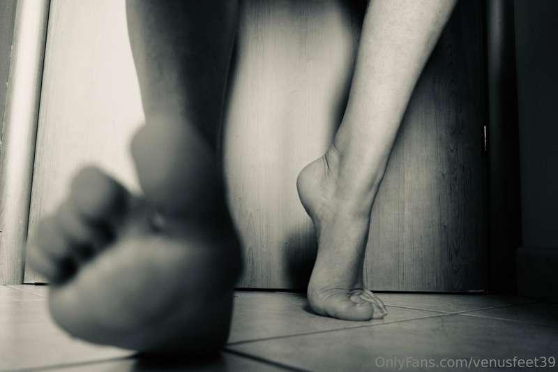 Black and White photos are always sexy! 💋📸 …do you agree?