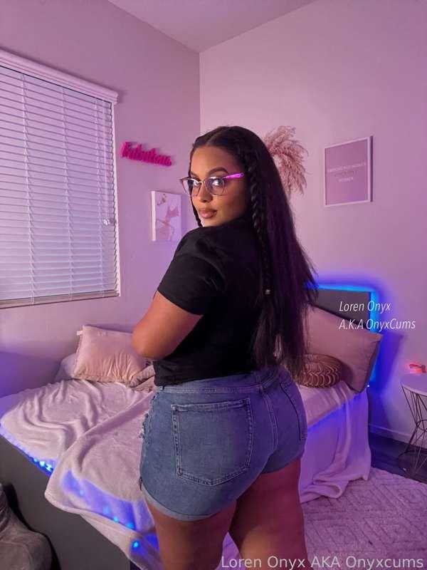 taking applications…
i have many positions in mind to fill me up 😏

✎ #nerdy #ebony #cute #pokemon #exotic #bigass #gamer #reader #brunette #fyp
 