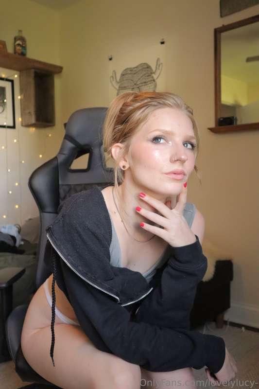 lovelylucy- image #6