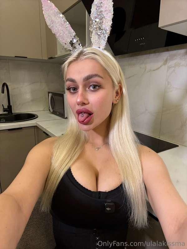 Happy Easter, babes! 🐰🔥