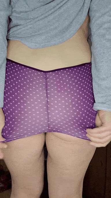 Purple polka dotted fullbacks; almost sheer on my booty. Watch me adjust them.
#milf #ass #polkadots #panties #fullbackpanties #purple #thighs #slimthick #tease #thickthighs #ass #sheer #see-through #nurse #wiggle #shake #fyp #booty #mom #mommy 

