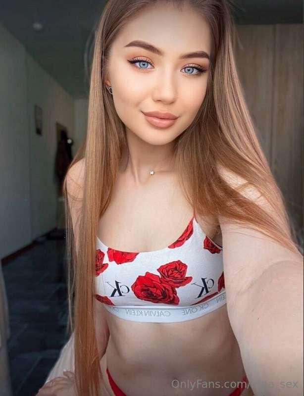 @adele_rose @adele_rose @adele_rose
❤️Hey, I can see that yo..