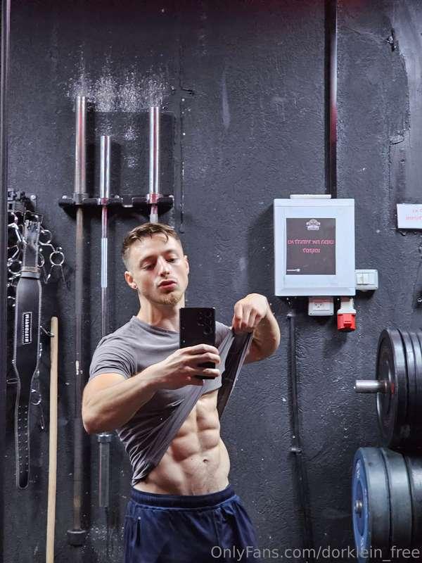 Am I your gym crush or your late-night thought? 💦