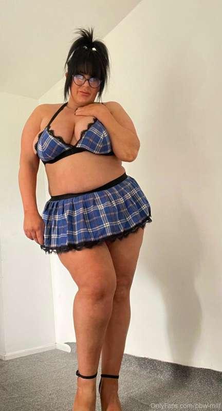 I need some sexy outfits for this amazing weather so if you ..