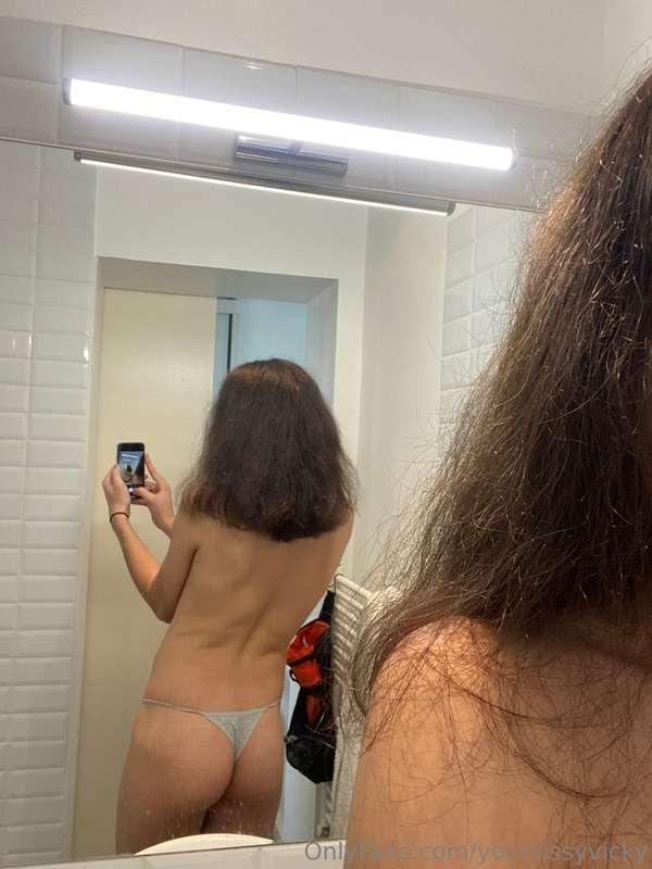 yoursissyvicky image #4