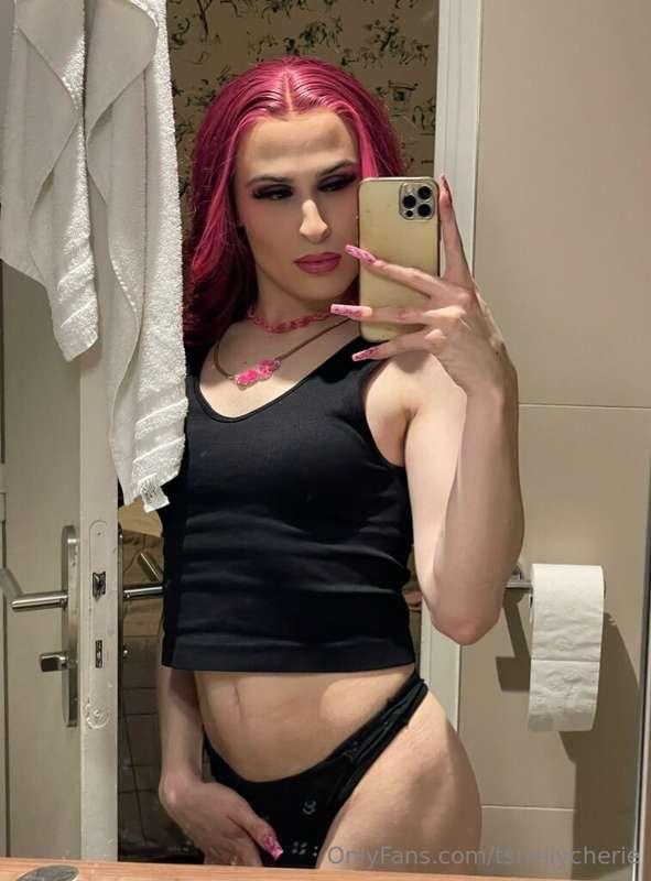 would you join me in the hotel room? 👅👄