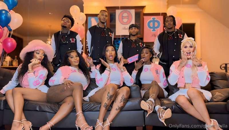 NOW PLAYING🐝   🏳️‍⚧️ Mu 💙 Theta 🩷 Phi 🏳️‍⚧️ Sorority Crossov..
