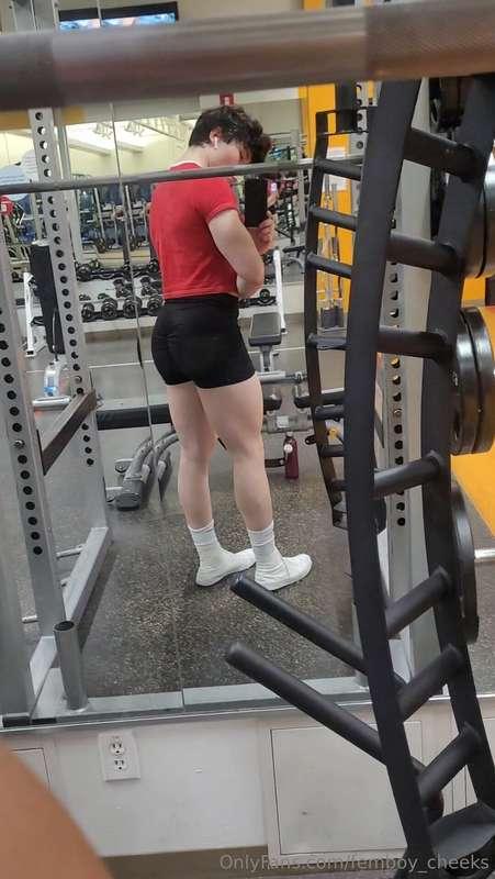 Can't believe I actually went to the gym like this 