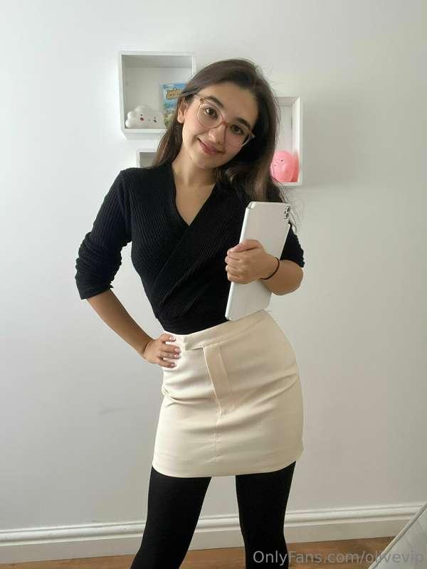 😙😍👅💋🥰
