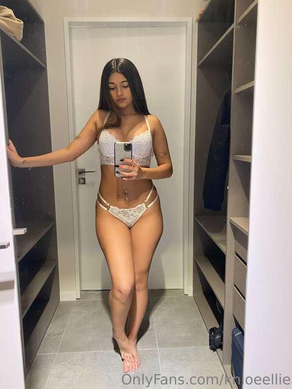 mirror mirror on the wall 😇
