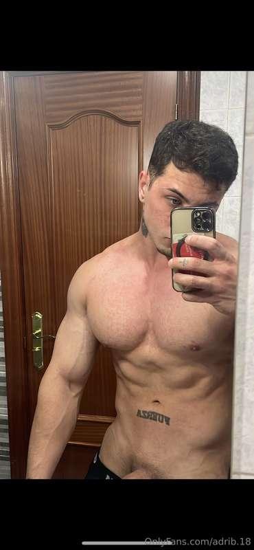 Hoy estoy demasiado cansado🥵 quien viene a dejarme agusto?🙄