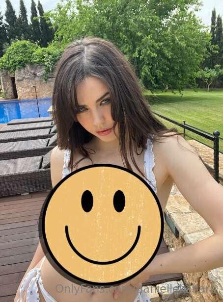 To end the set, I am sending out my fave pics in the DMs...s..