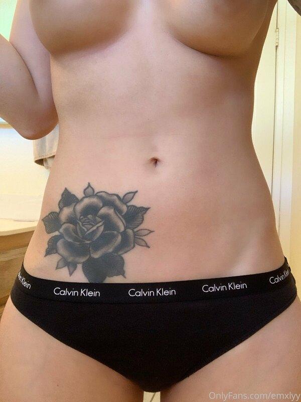 underboobs are so hot