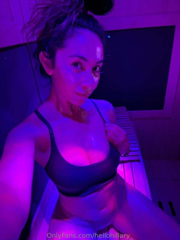 The sauna made me so hot and sweaty 🥵  They said I can be na..