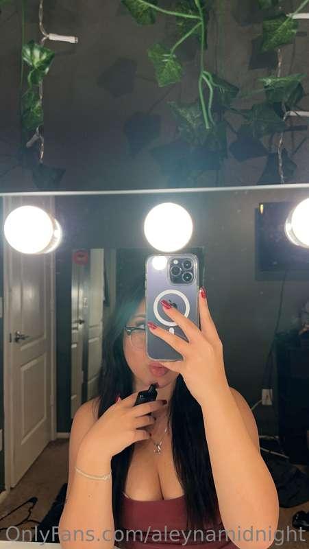 Message me "mami" if you would have fun with my in front of ..