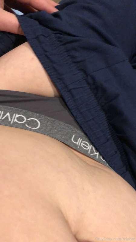 Horny on my break.. 😬