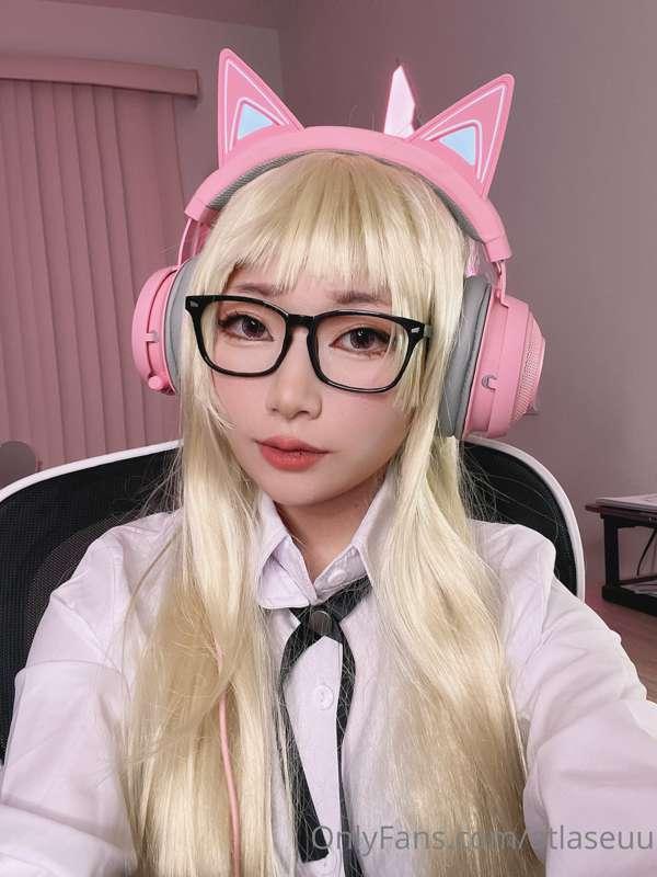 Does anyone here enjoy gaming? Im a slave to my games 😩 they..