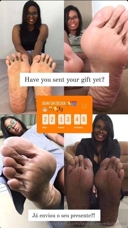 🥳🎂🥂🎁🥰👣