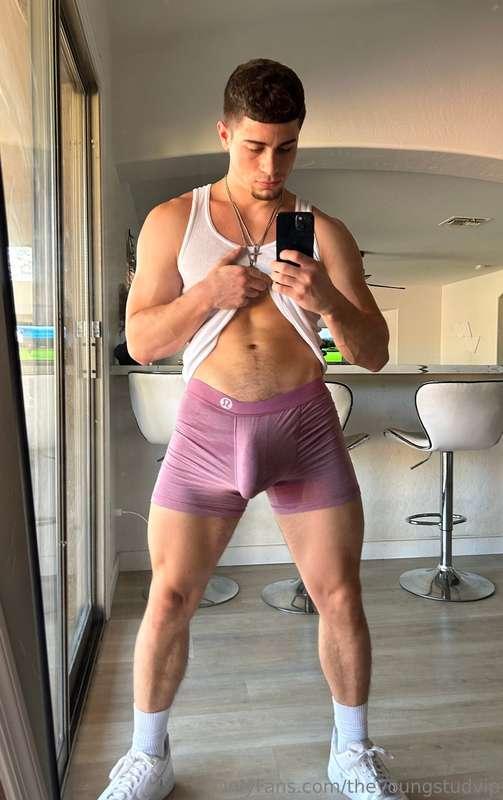 Make sure you pop in to my live tonight, going to be messy🥵