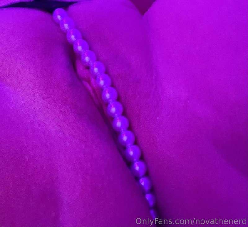 Helminauhapöksyt. Tykkäätkö? 😘

Pearl panties. Do you like t..