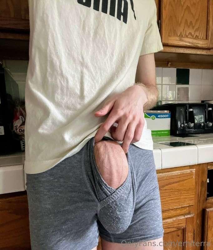 😍 Just look at this🤤He Has The He Has The BIGGEST TWINK COCK..