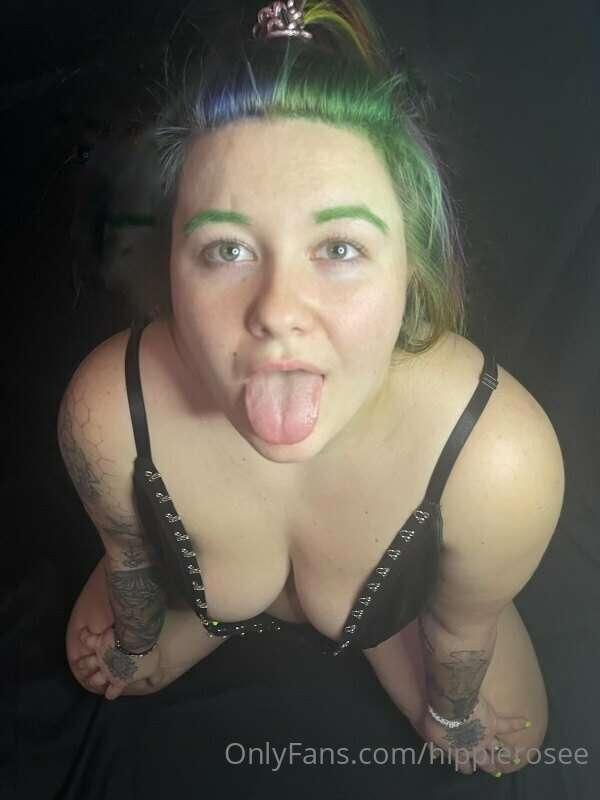 floweringroseee image #0