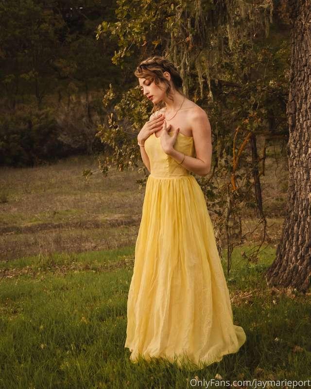 There are no nudies in this set but I felt like a princess s..