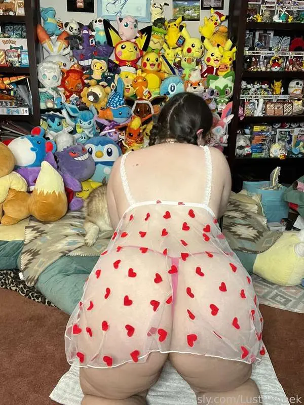 Cum tonight!
#wand #FYP #valetines #hitachi #orgasm #glasses #lingerie #crotchlesspanties #FYP $#ass