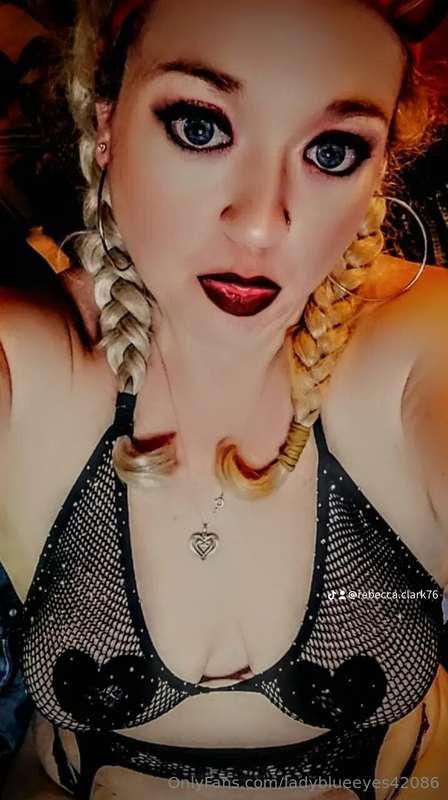 Feeling like a HOTT M.I.L.F