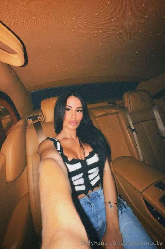 I wanna take a ride💋