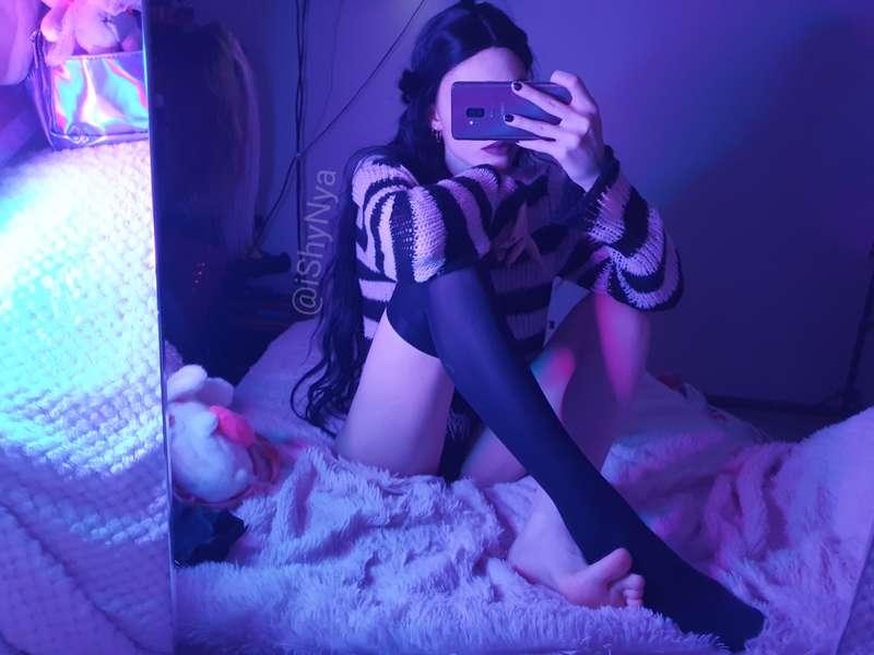 I don't remember how yesterday went, I'm very tired and it seems I just fell out of reality haha. but I had a very good rest

#feet #skinny #cute #small #gamergirl #egirl #teen #stockings  #goth #alt