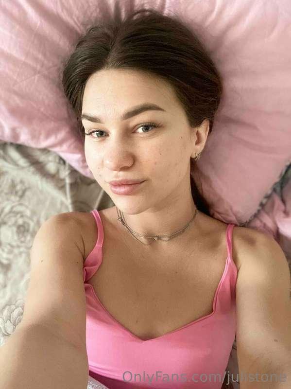 Good morning baby 🙈 I have a dream about kissing you all nig..