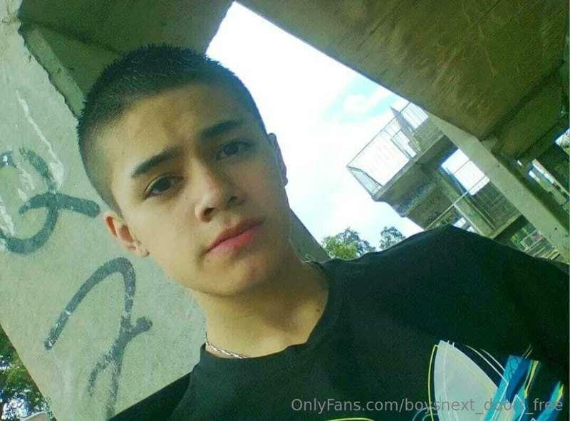 😮I can't believe my friend joined just fans!!! 😱😱This is my ..