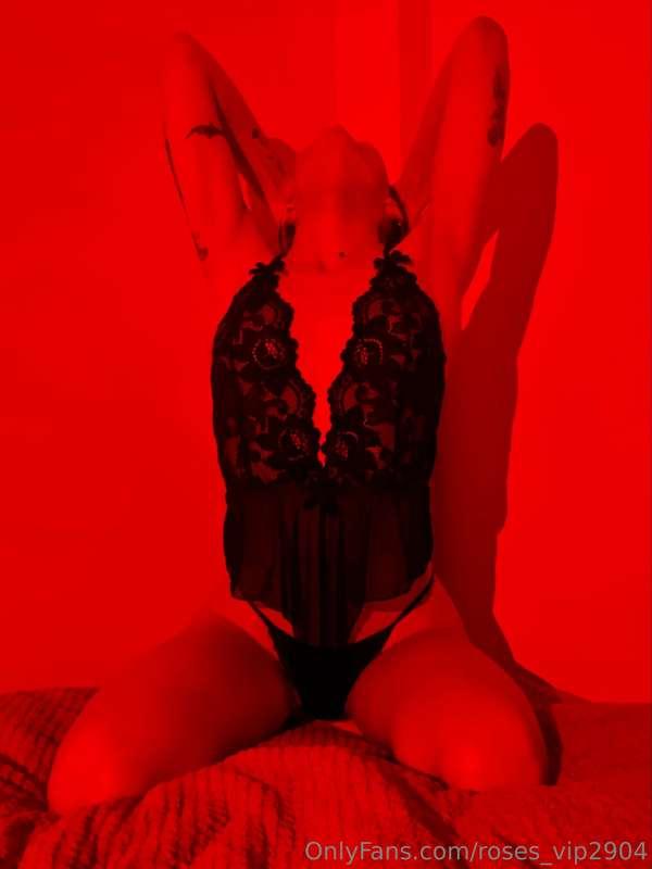 I love the new red lights had to spice it up with some rope ..