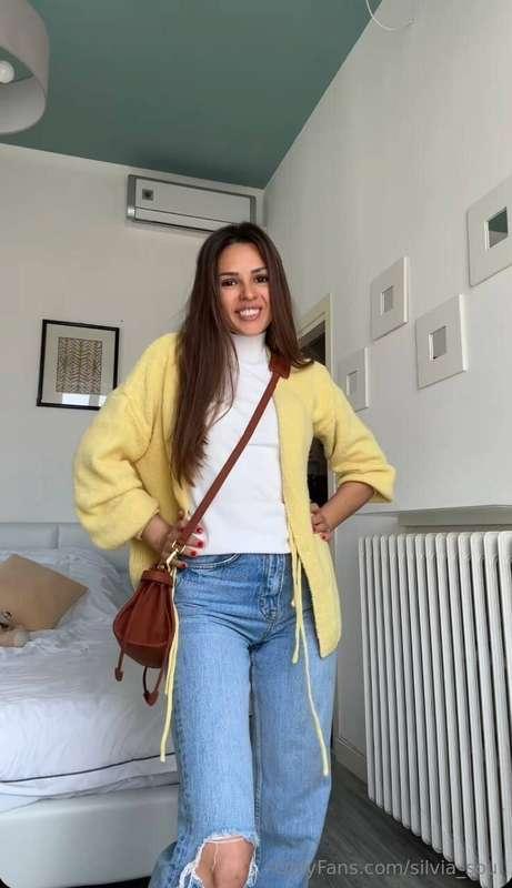 This is my outfit for today😘 I decided to go out for a walk ..