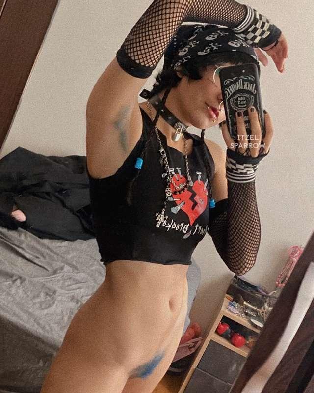 Heart breaker ❤️‍🩹

Cum subscribe to see more ^_^ @itzel2002
