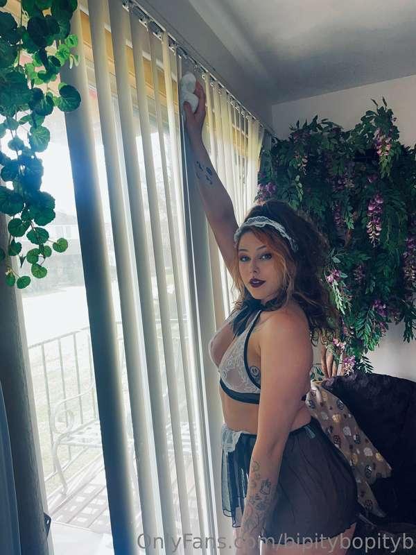 POV you walked in to me cleaning for you 😘😘 do we want more ..