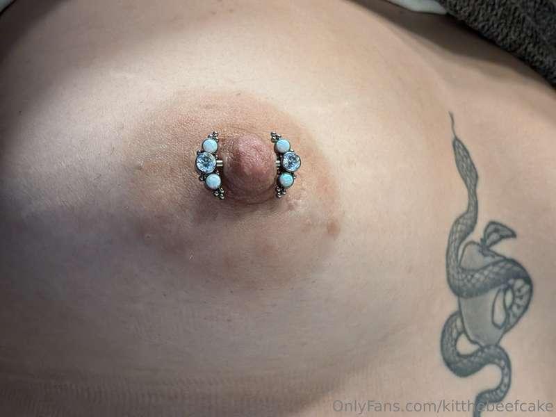 kitthebeefcake image #1