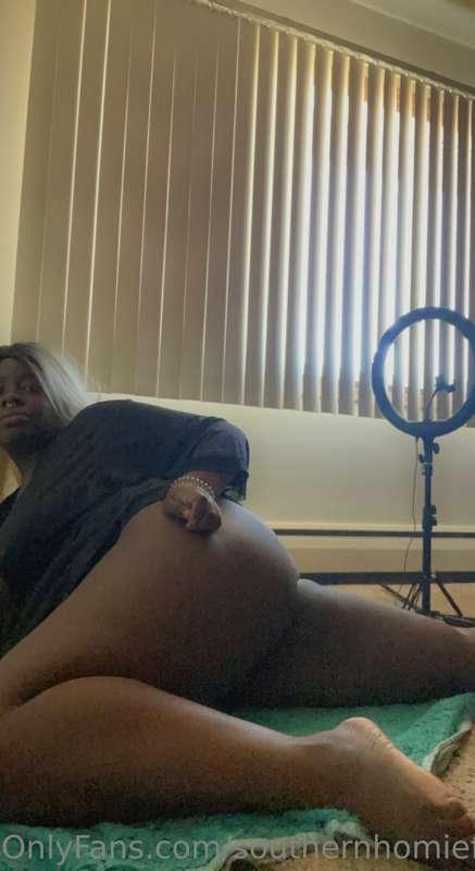 Join me here daddy?🫦