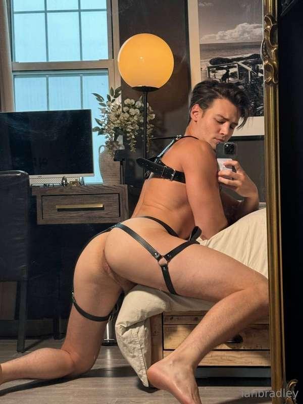 Ready to be right behind me right now and make me feel good?..