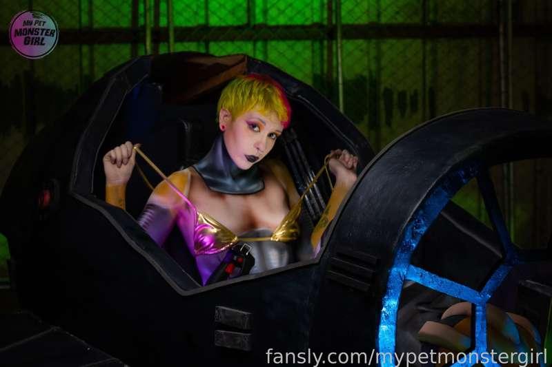 mypetmonstergirl image #2