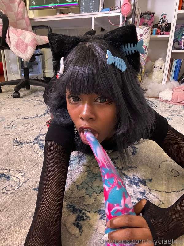 new bad dragon will be coming soon! 💕 But just wanted to say..