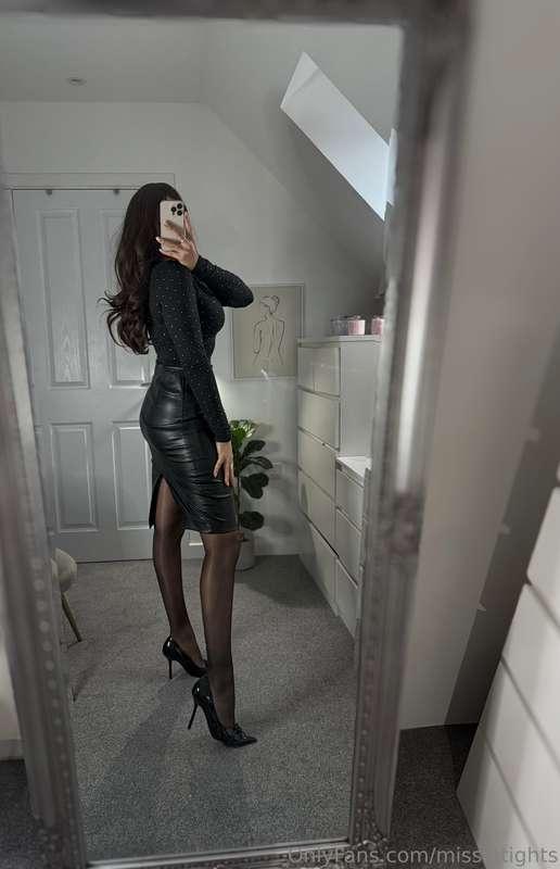Refined beauty, captivating charm, and pure sophistication 🖤